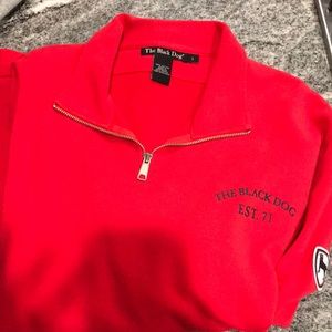 The Black Dog Men’s pullover